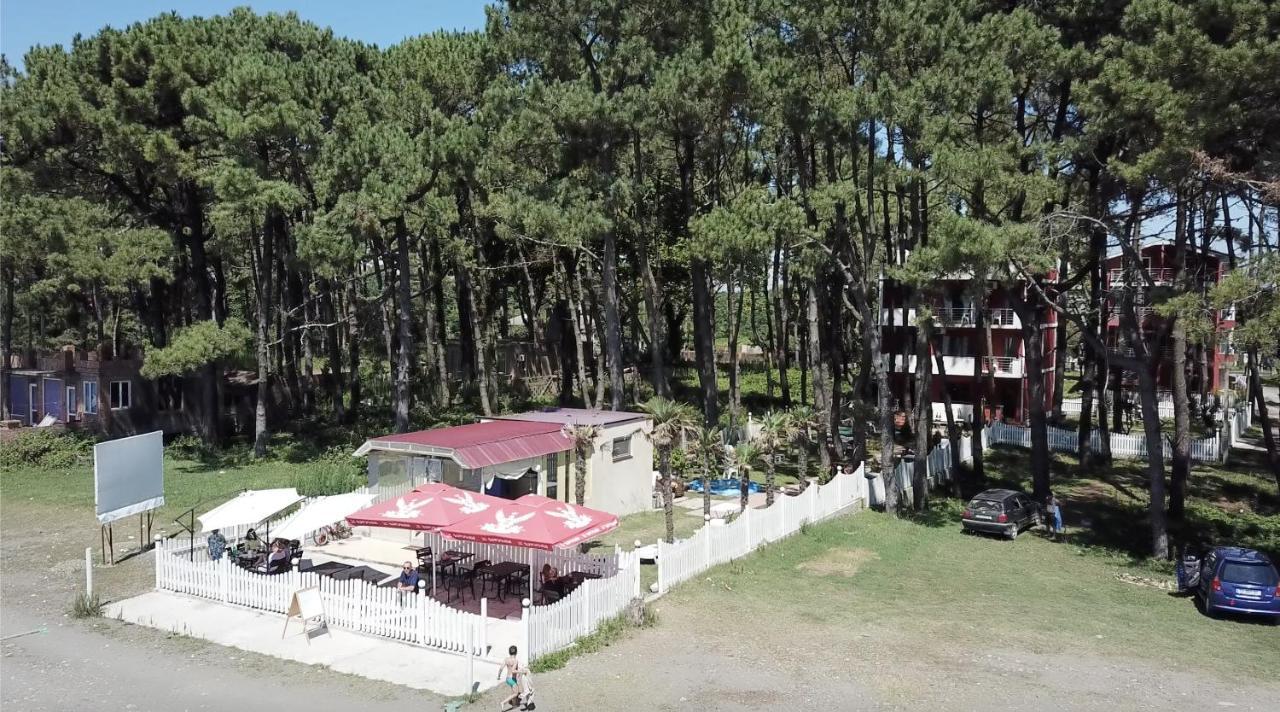 Guest House Guriani Григолети Екстериор снимка